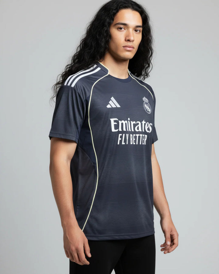 MAILLOT REAL MADRID EXTÉRIEUR 2026